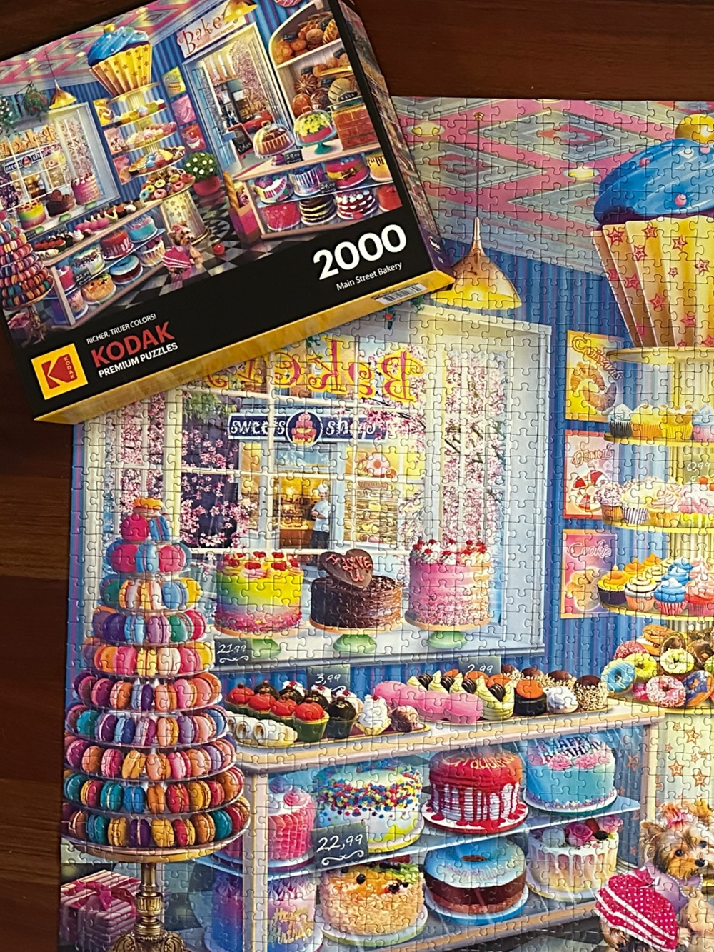 2000 piece Kodak Main Street Bakery - Colorful Jigsaw Puzzle Premium